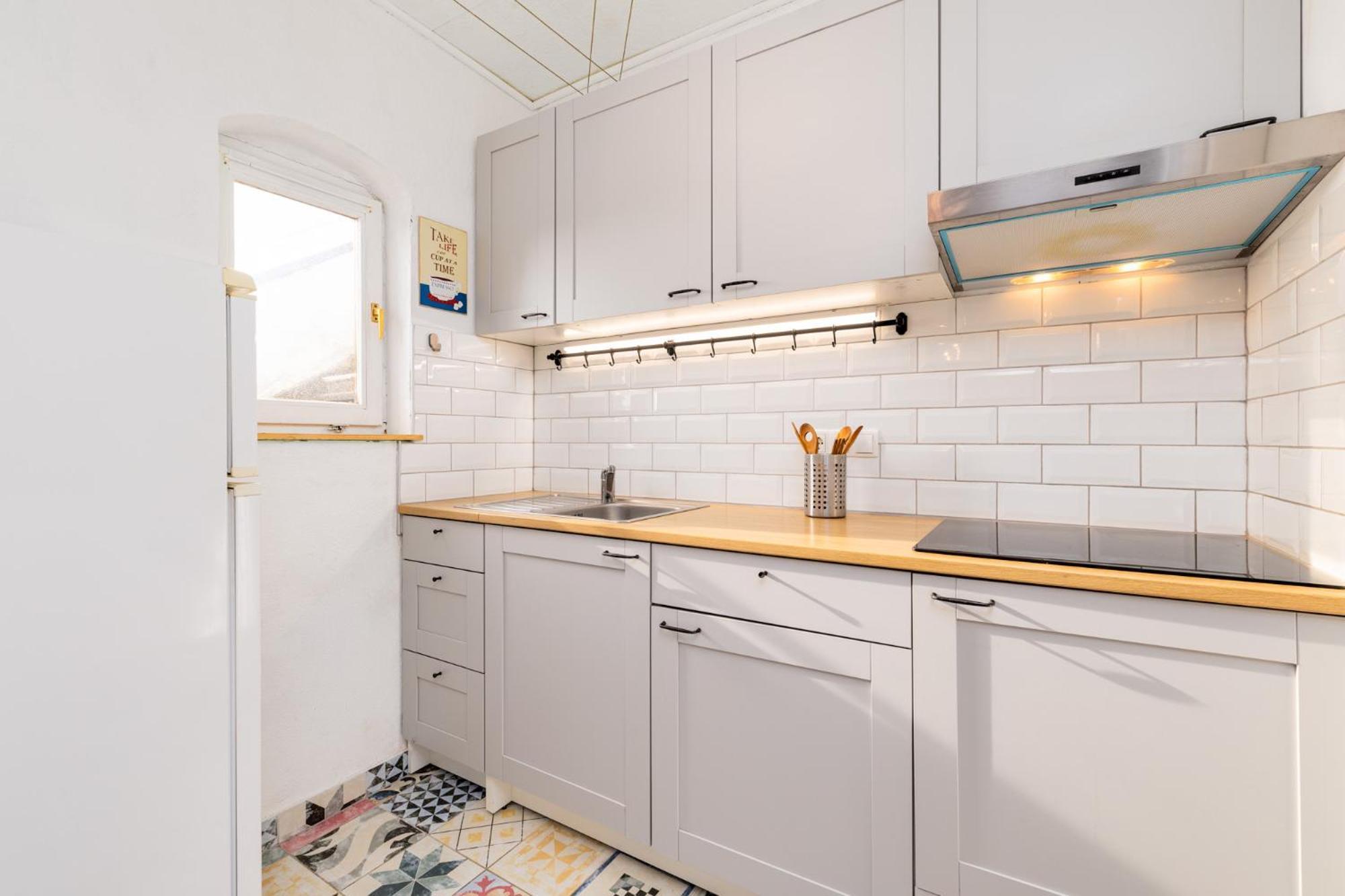 Apartment Iskra By El-Pi Tours Nijvice Zewnętrze zdjęcie